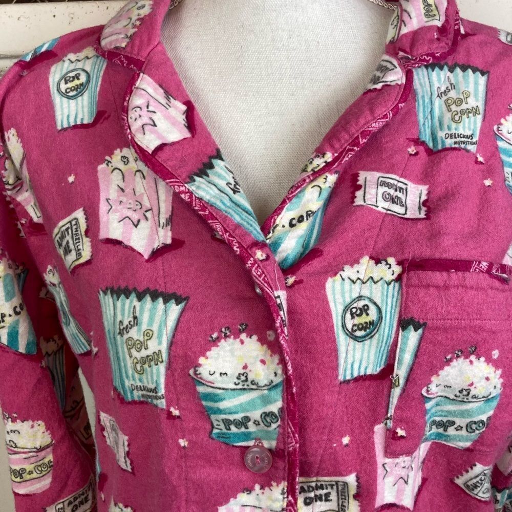 NWOT chick flicks and popcorn bamboo flannel pj top w/ contrasting trim BFF nite - Picture 2 of 16